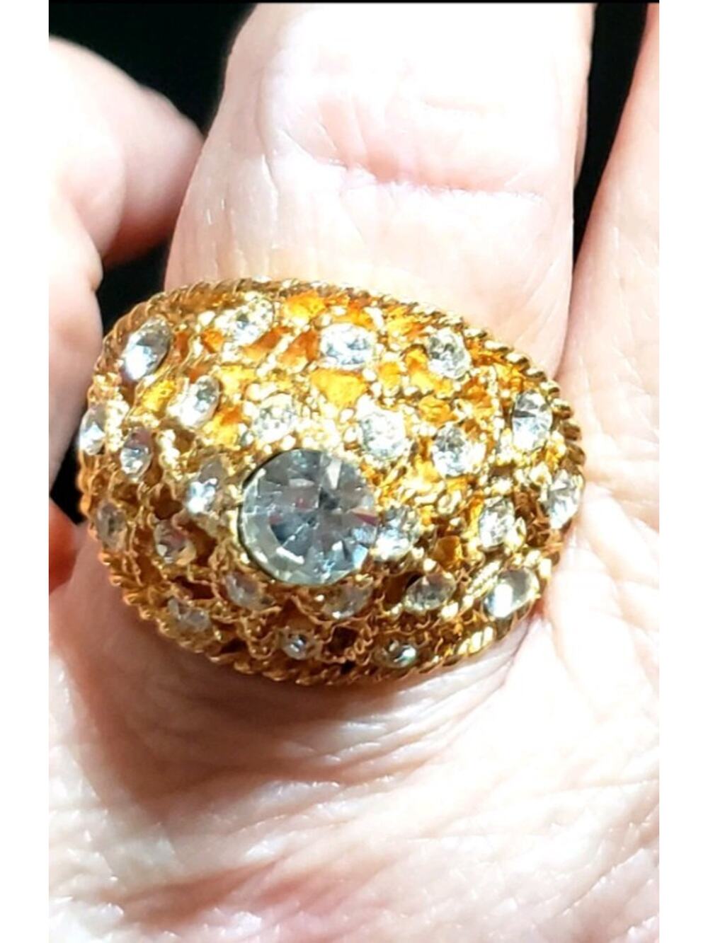 Vintage Rhinestone Ring- Size 8- Sparkly Glass Domed Fashion Ring- Mogul rb-